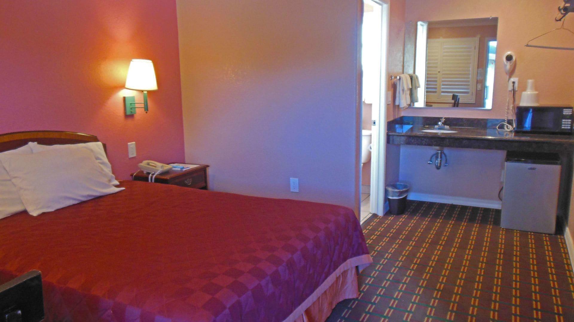 Motel Sealamp