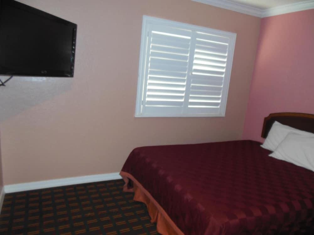 Sealamp Motel 2*