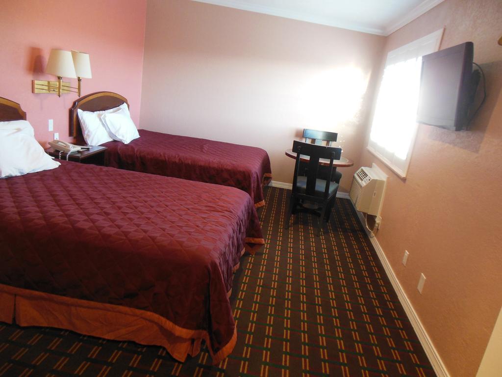 Sealamp Motel
